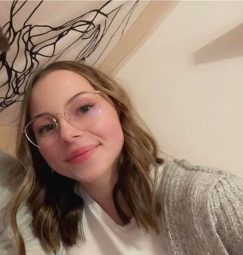 Show Your Girlfriend