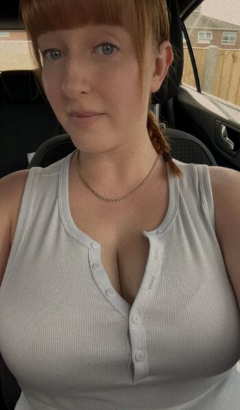 SluttyRedXX