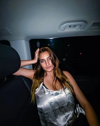Sonali_malhotraa