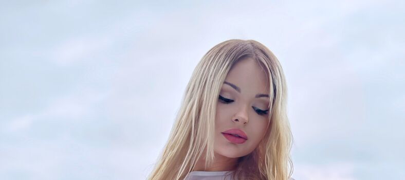 Sonya Vibe / Catch_My_Vibe