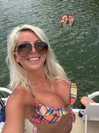 sophieswaney_outdoors