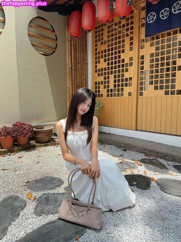 Sssxin_n / Susuu Xin Naakte OnlyFans Foto #4