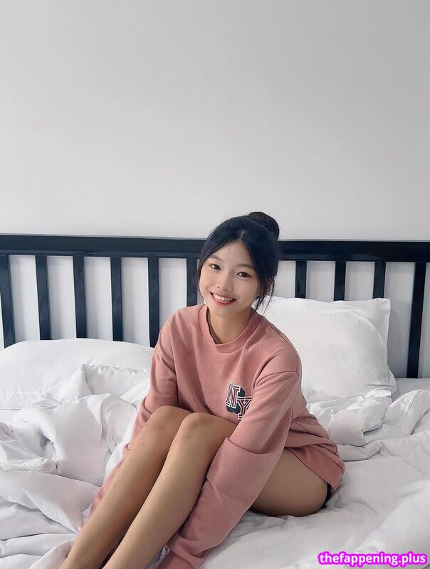 Sssxin_n / Susuu Xin Çıplak OnlyFans Fotoğrafı #6