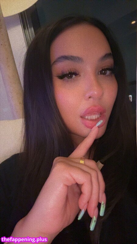 Stella Hudgens