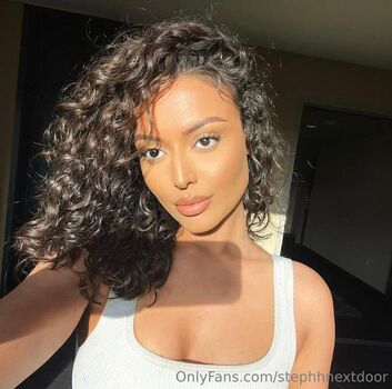 stephhnextdoor
