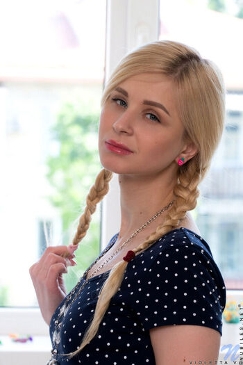 Sweet Violetta