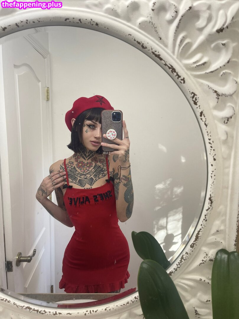 The Cottage Core Doll / cottagecore.doll Naken OnlyFans Foto #1
