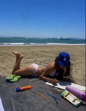 The Definitive 'Petite With An Ass' Megathread