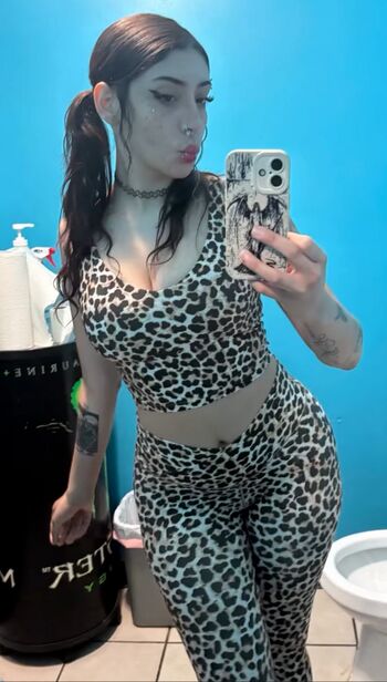 the.girl.with.freckles