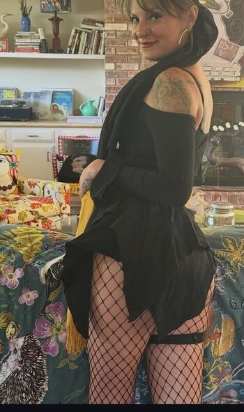 theneonharlot