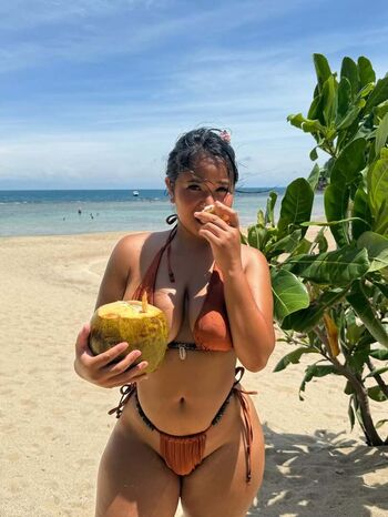 Thick Asian Women