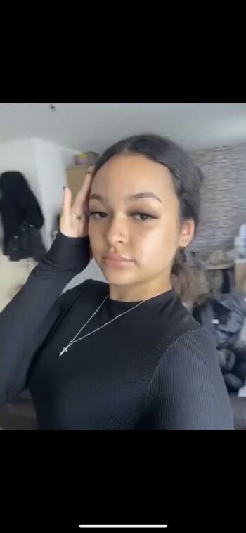 Tia Louise