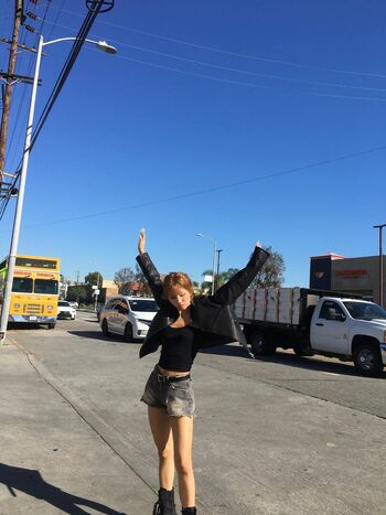 tiny.pretty.j