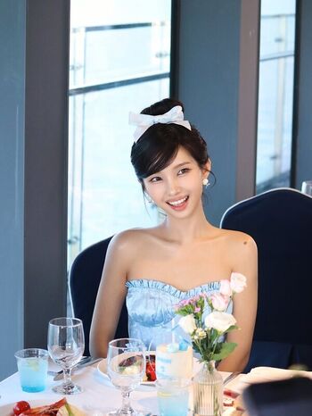 tiny.pretty.j
