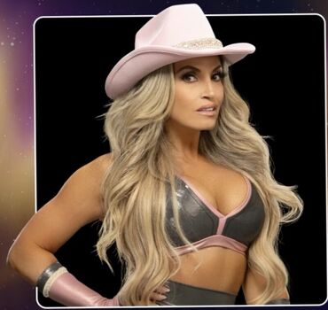 Trish Stratus