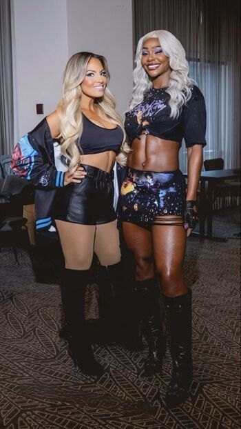 Trish Stratus