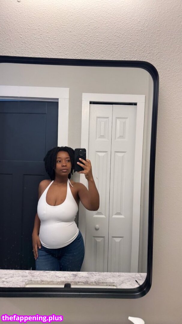 Tyra_Sparks