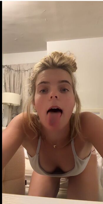 urcrxzygirl