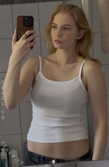 Vivien Michelle