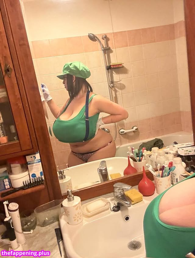 Mxmmytina / Vvalentinabonetalli Nahá OnlyFans fotografie #197