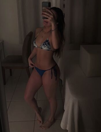 Women In Bikinis