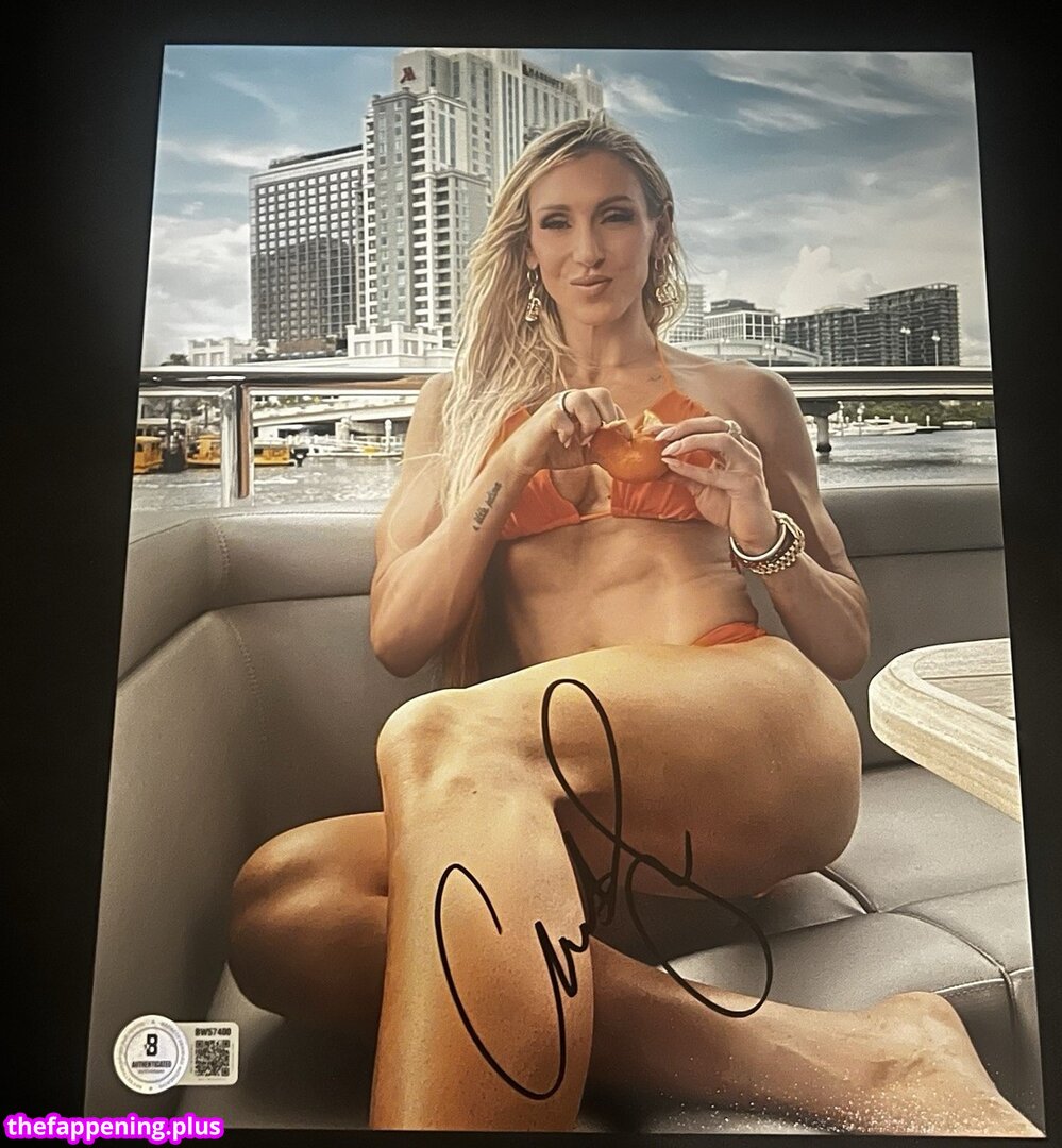 Wwe Charlotte Çıplak OnlyFans Fotoğrafı #3