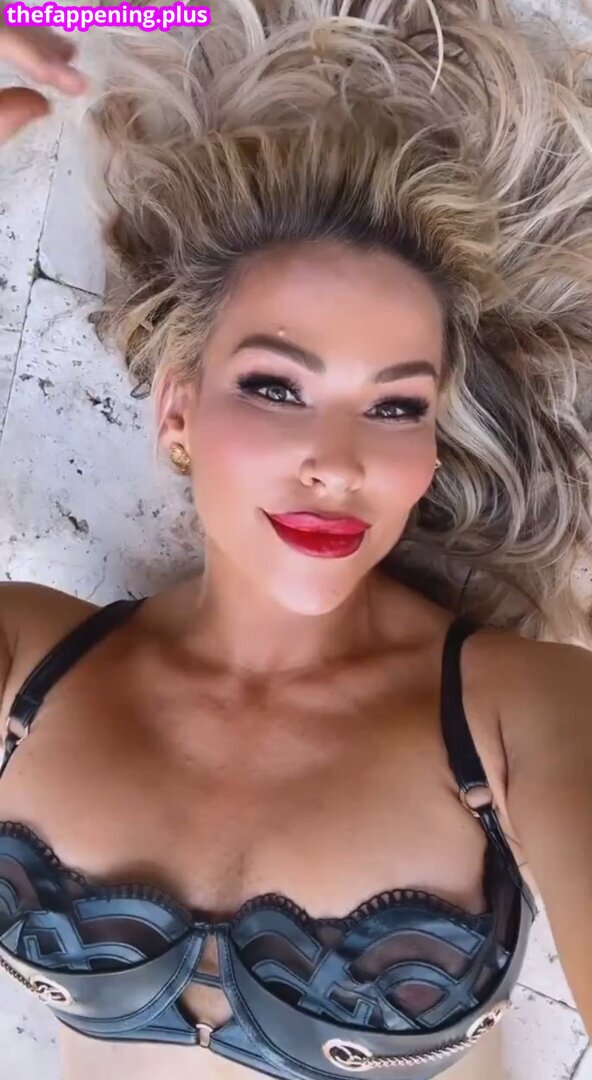 WWE Natalya Neidhart , The Boat / natbynature Foto OnlyFans Desnuda #19