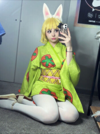 xenluvsmiku