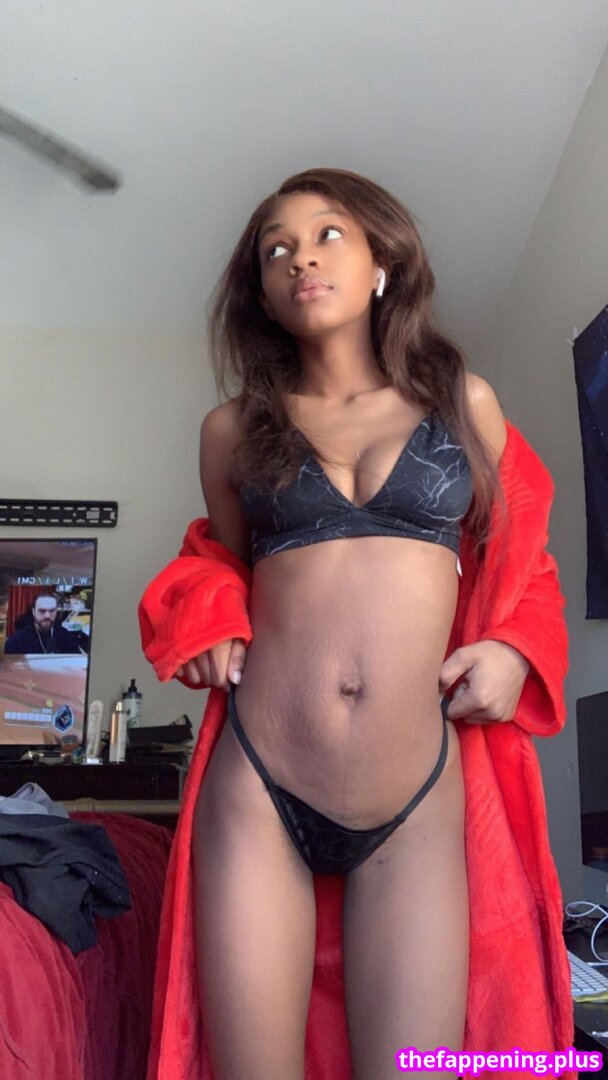 xx_zakiya / xxxmilk Naakte OnlyFans Foto #23