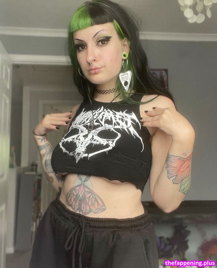 Hampshire / Surrey / chloesmithy / pegasuspills / xboofx / xxxprincess69 Nagie OnlyFans Zdjęcie #1