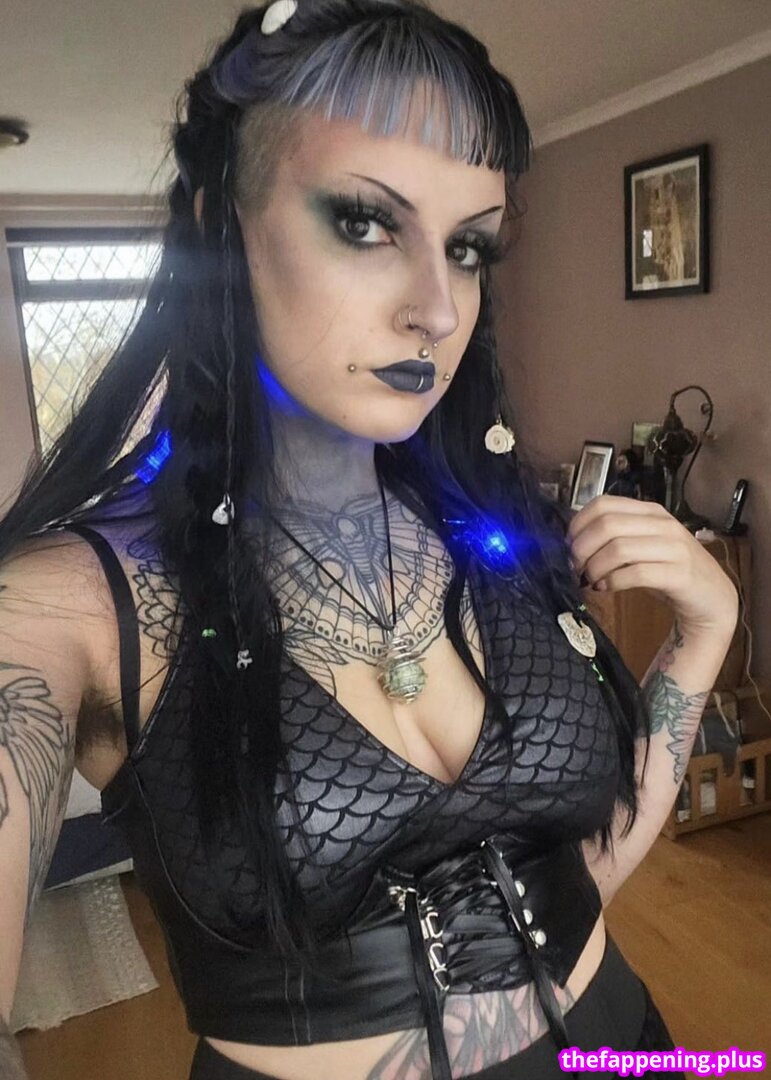 Hampshire / Surrey / chloesmithy / pegasuspills / xboofx / xxxprincess69 Nahá OnlyFans fotografie #9