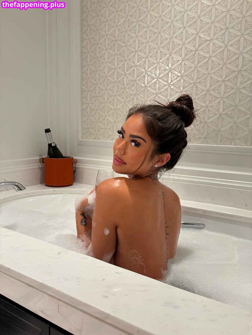 Hampshire / Surrey / chloesmithy / pegasuspills / xboofx / xxxprincess69 Nacktes OnlyFans Foto #13