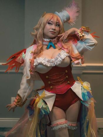 Yaya Han