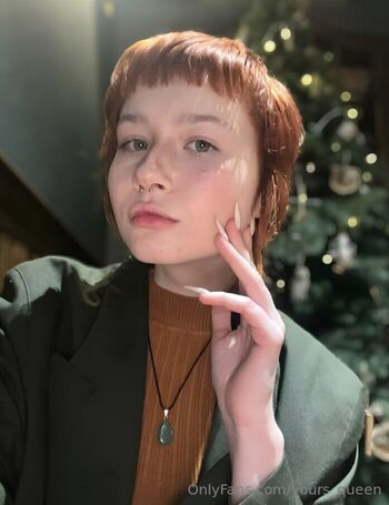 yours_queen