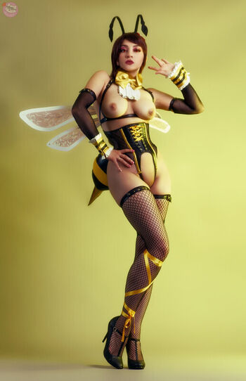 Zoe Volf Cosplay