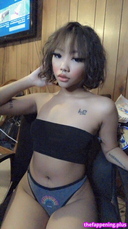 Cyb3r / Cyb3r0w0 / cyber0v0 / kitsunemai / zzoey0 / zzoey0w0 Nude OnlyFans Photo #4